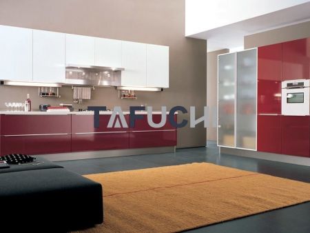 Tấm acrylic bóng cao thường được sử dụng trong các tấm đồ dùng nhà bếp, có thể nâng cao đáng kể kết cấu của đồ dùng và nhà bếp.